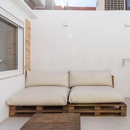 Beautiful Restored House With Terrace Valencia Exteriör bild